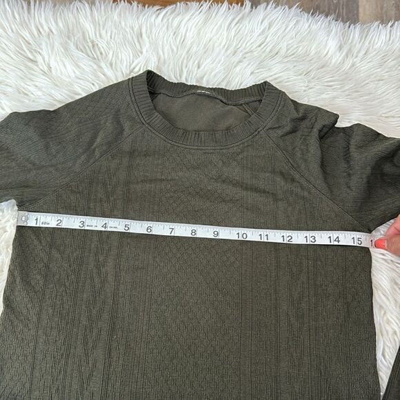 LULULEMON SHIRT SIZE S - Picture 6 of 9